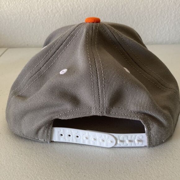 FLAT FITTINGS Luxury Collection Fads Die Young Hat Size OS NWOT - Picture 3 of 5